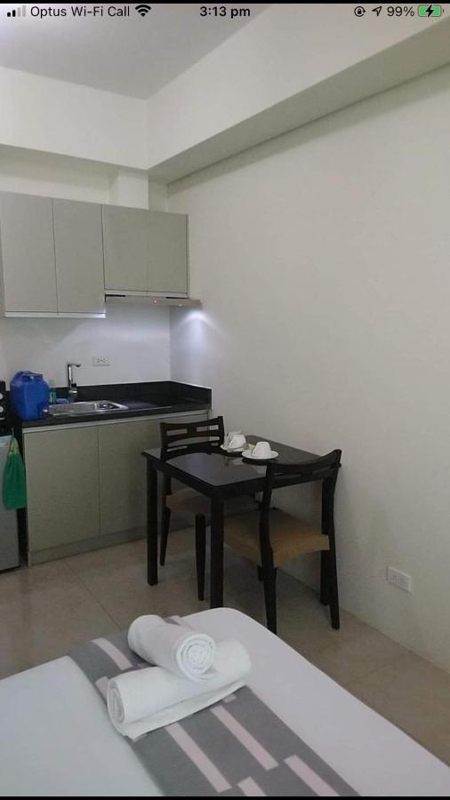 Affordable Makati Serviced Apartments Manila Exterior foto